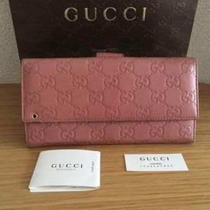 Pink ladies Gucci Wallet